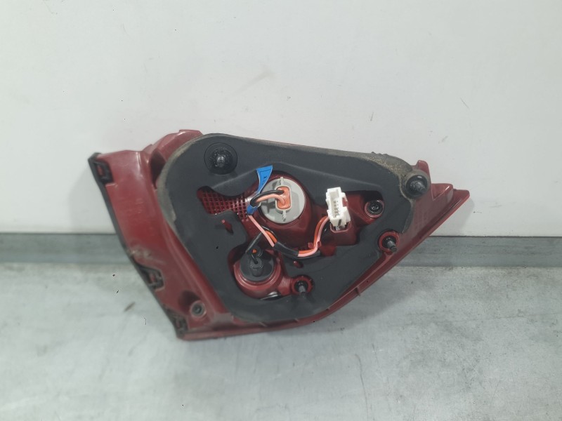Recambio de piloto trasero derecho interior para hyundai i30 fastback (pde, pden) 1.0 t-gdi referencia OEM IAM 92404G4400  