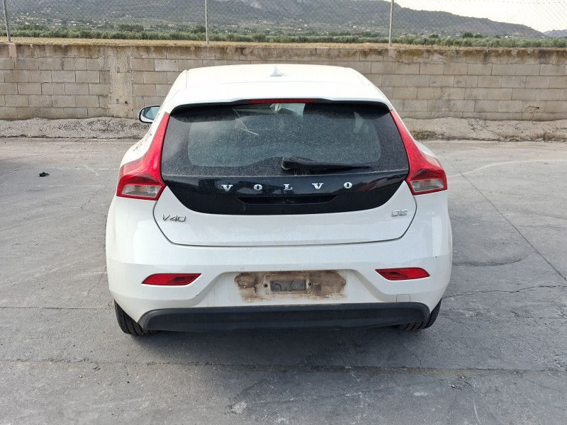 volvo v40 hatchback (525) del año 2013