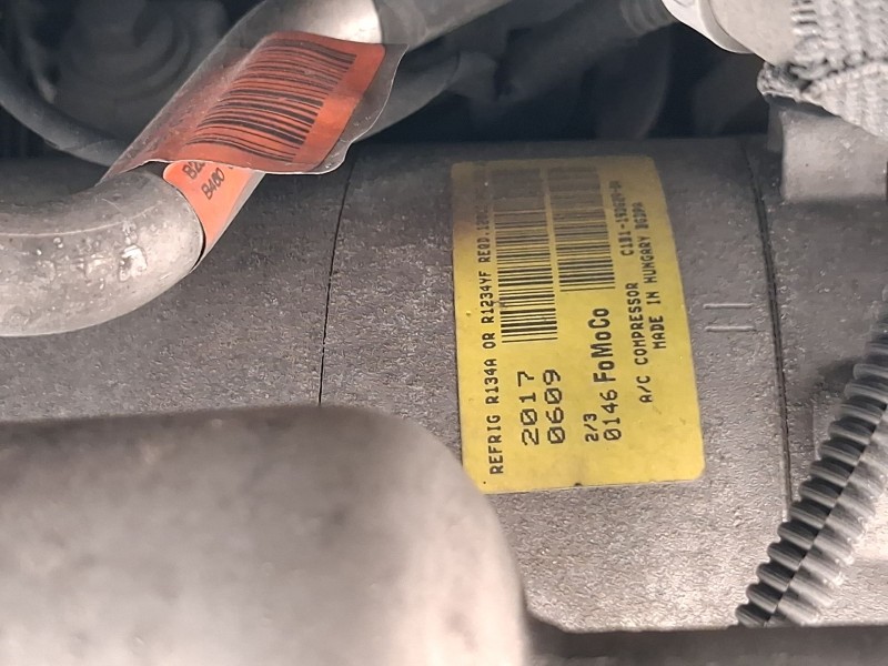 Recambio de compresor aire acondicionado para ford tourneo courier b460 monospace 1.0 ecoboost referencia OEM IAM 2021124  