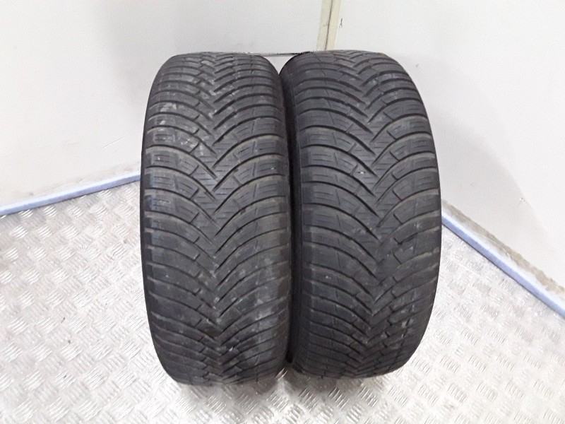 Recambio de neumatico pareja para neumaticos reutilizados - referencia OEM IAM 185551582H BFGOODRICH 185/55/15/82H
