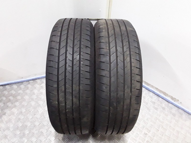 Recambio de neumatico pareja para neumaticos reutilizados - referencia OEM IAM 2256018100H BRIDGESTONE 225/60/18/100H