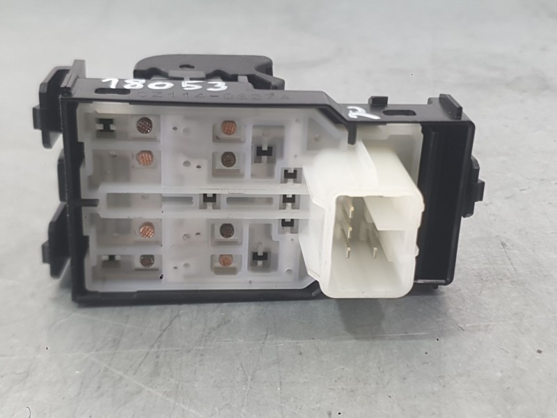 Recambio de mando elevalunas delantero izquierdo para toyota aygo x (_b7_) 1.0 vvt-i (kgb70) referencia OEM IAM 848200H010 C/MAN
