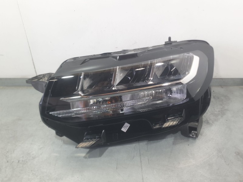 Recambio de faro izquierdo para toyota proace city furgoneta/monovolumen (bpz_) 1.5 d-4d 100 (bpzmd) referencia OEM IAM SU001B16
