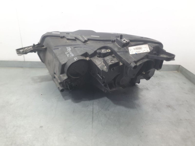 Recambio de faro derecho para toyota proace city furgoneta/monovolumen (bpz_) 1.5 d-4d 100 (bpzmd) referencia OEM IAM SU001B1698