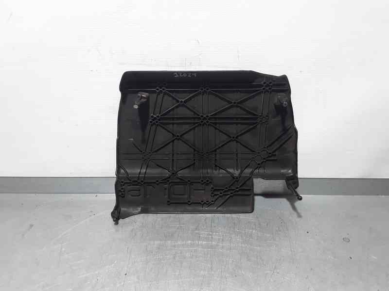 Recambio de tapa motor para citroën c4 picasso sx referencia OEM IAM   