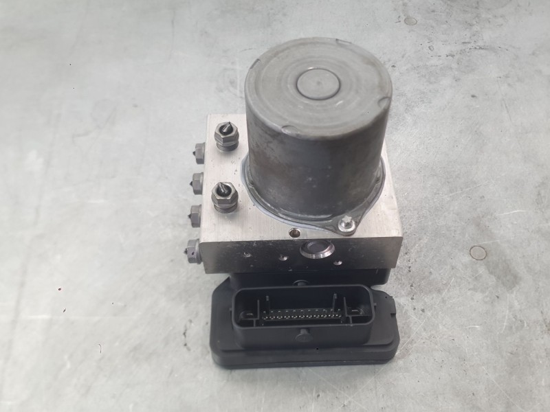 Recambio de abs para volkswagen polo advance referencia OEM IAM 2Q0614517AF  