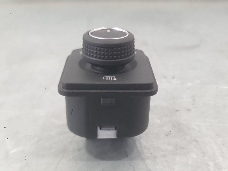 Recambio de mando retrovisor para volkswagen polo advance referencia OEM IAM   