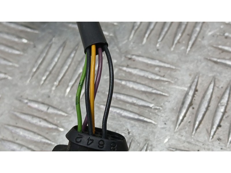 Recambio de retrovisor izquierdo para seat leon (1p1) 1.2 tsi referencia OEM IAM 1P1857507K ELECTRICO, TOCADO 5 CABLES 