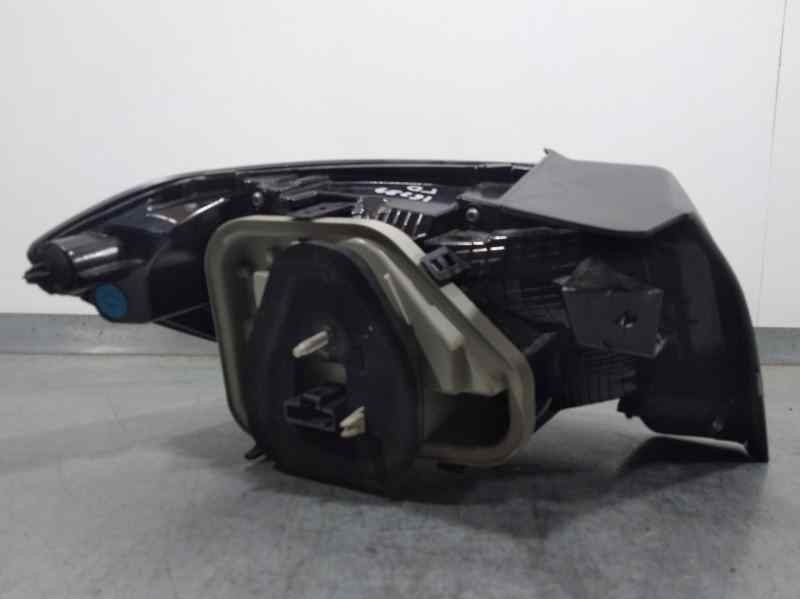 Recambio de piloto trasero derecho para peugeot 208 (p2) active pack referencia OEM IAM 9823216580  VALEO