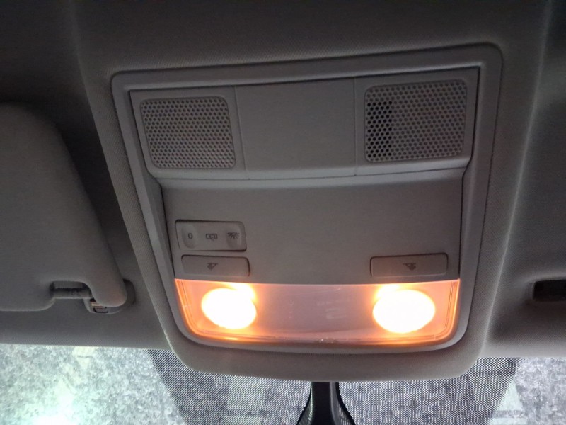 Recambio de luz interior para seat leon st (5f8) 1.4 tgi referencia OEM IAM 5F0947105BAWRC  