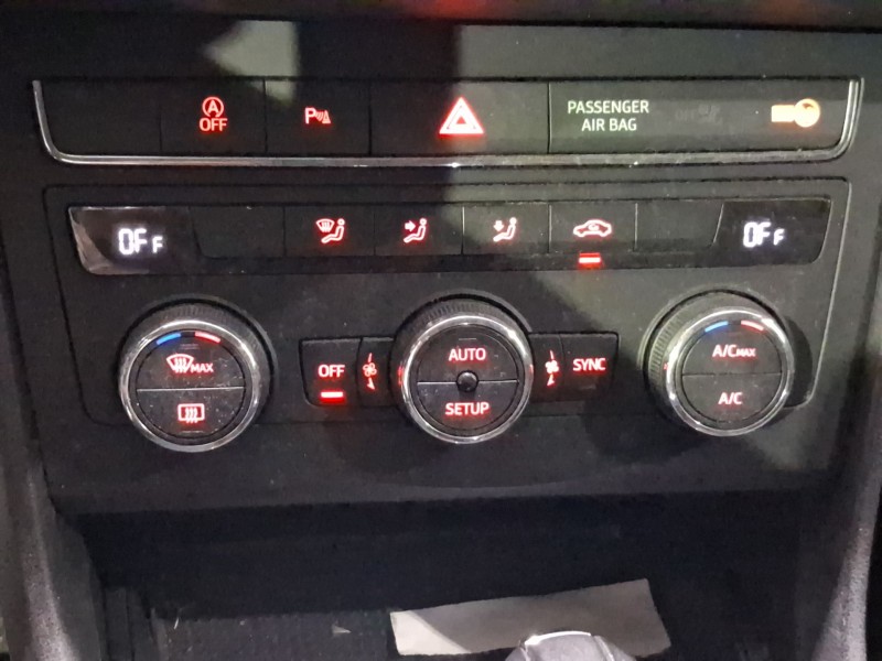 Recambio de mando climatizador para seat leon st (5f8) 1.4 tgi referencia OEM IAM 5F0907044AKYMS  