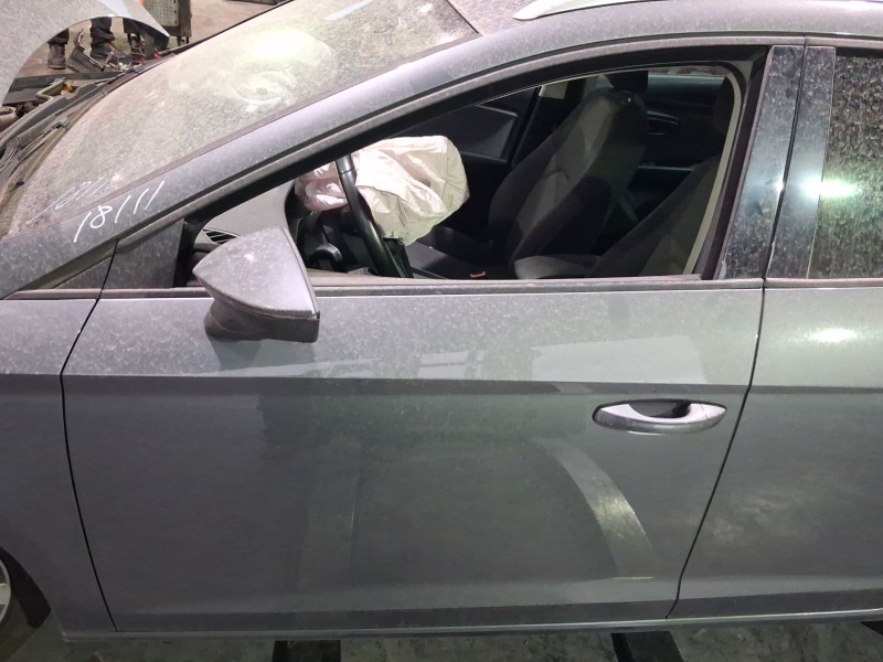Recambio de puerta delantera izquierda para seat leon st (5f8) 1.4 tgi referencia OEM IAM 5F4831055A  