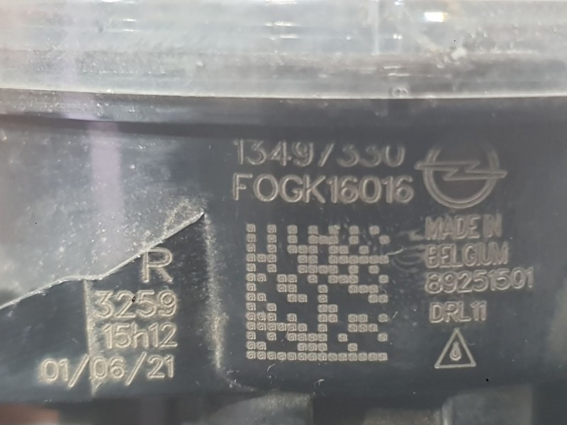 Recambio de faro antiniebla derecho para opel corsa f (p2jo) 1.2 (68) referencia OEM IAM 13497330  