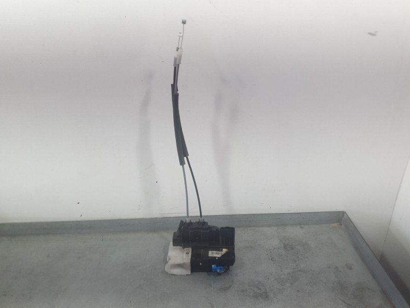 Recambio de cerradura puerta delantera derecha para hyundai i20 i (pb, pbt) 1.2 referencia OEM IAM 813201J030  