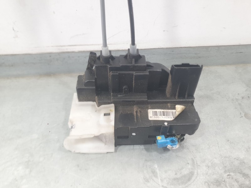 Recambio de cerradura puerta delantera derecha para hyundai i20 i (pb, pbt) 1.2 referencia OEM IAM 813201J030  