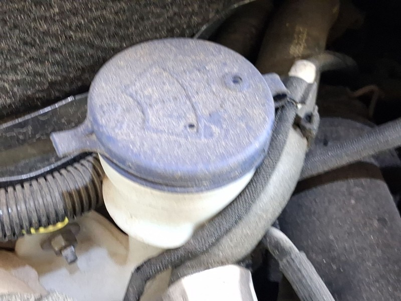 Recambio de deposito limpia para peugeot 2008 i (cu_) 1.2 thp 110 / puretech 110 referencia OEM IAM 6431N6  