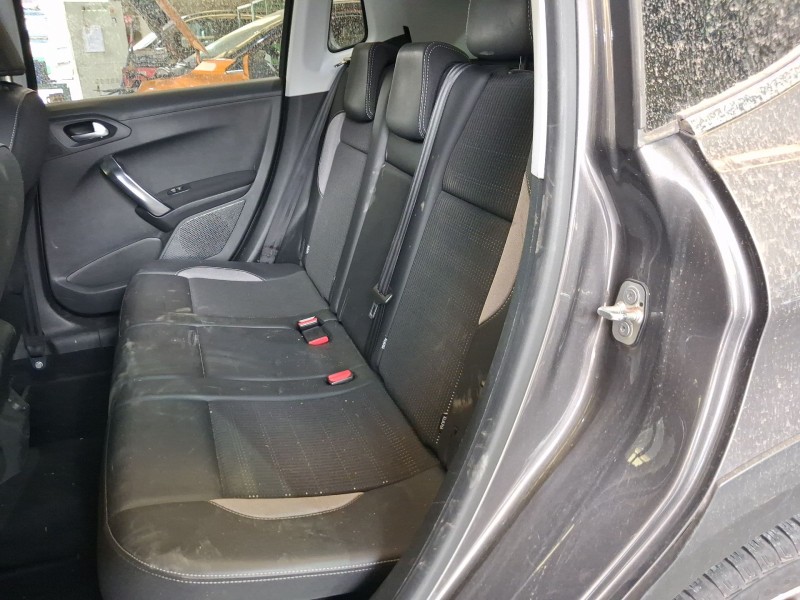 Recambio de asientos traseros para peugeot 2008 i (cu_) 1.2 thp 110 / puretech 110 referencia OEM IAM   