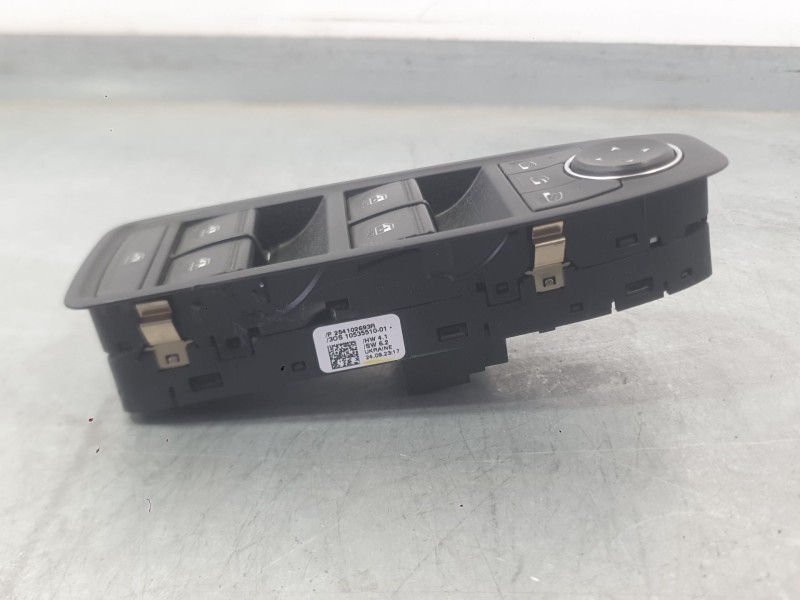 Recambio de mando elevalunas delantero izquierdo para renault clio v (b7_) 1.5 blue dci 100 (b7ad) referencia OEM IAM 254102693R