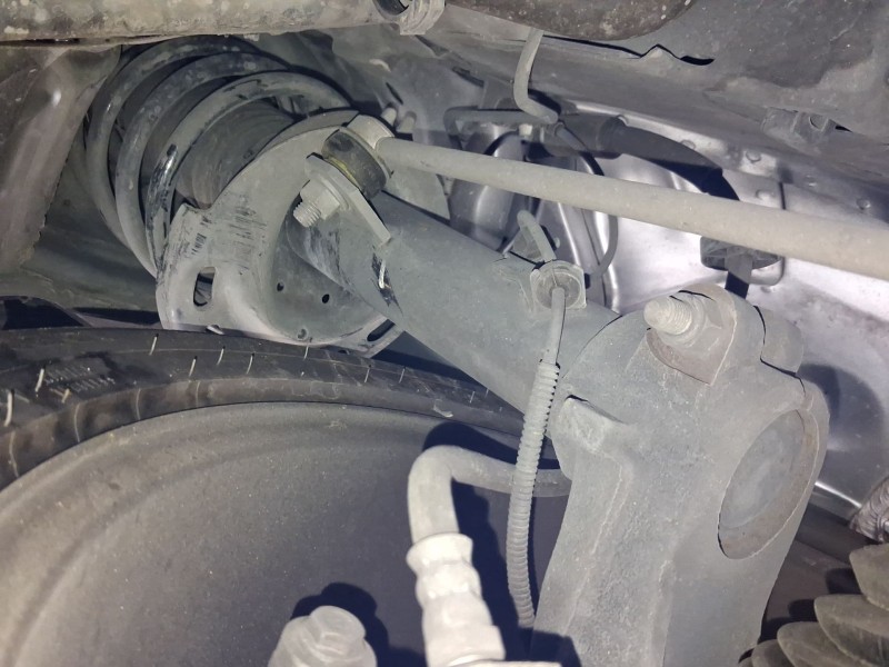 Recambio de amortiguador delantero izquierdo para peugeot 2008 i (cu_) 1.2 thp 110 / puretech 110 referencia OEM IAM 9801894880 