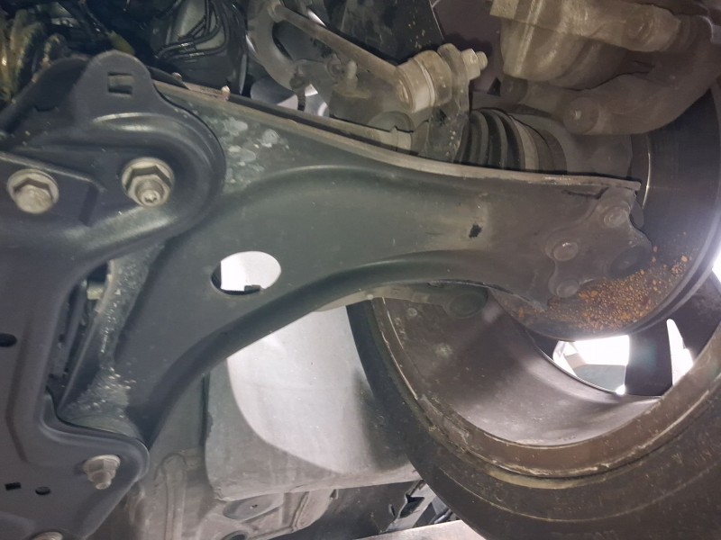 Recambio de brazo suspension inferior delantero izquierdo para peugeot 2008 i (cu_) 1.2 thp 110 / puretech 110 referencia OEM IA
