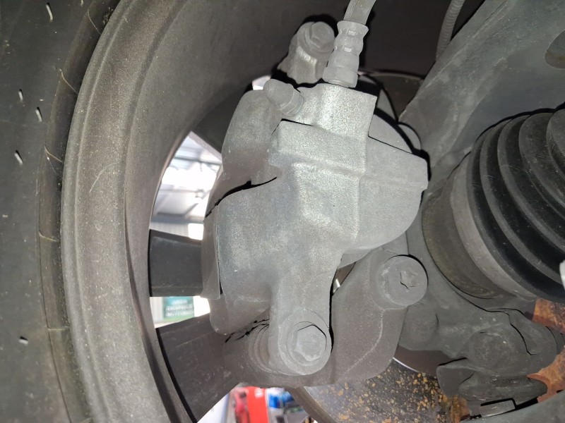 Recambio de pinza freno delantera derecha para peugeot 2008 i (cu_) 1.2 thp 110 / puretech 110 referencia OEM IAM 1617293680  
