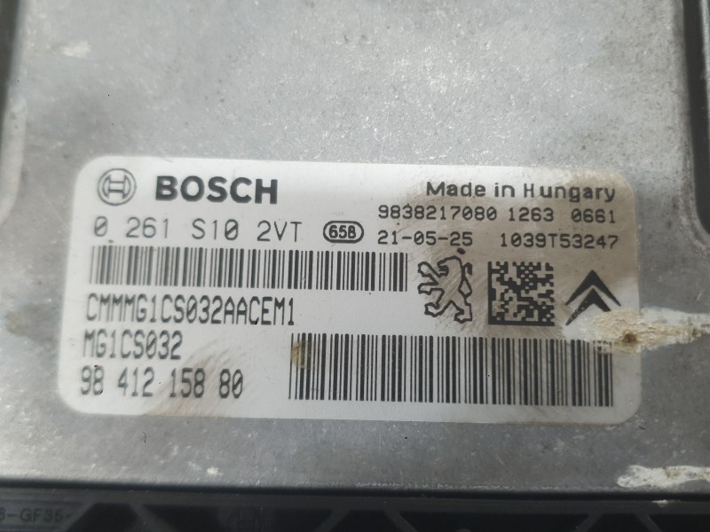 Recambio de centralita motor uce para opel corsa f (p2jo) 1.2 (68) referencia OEM IAM 9841215880 0261S102VT BOSCH