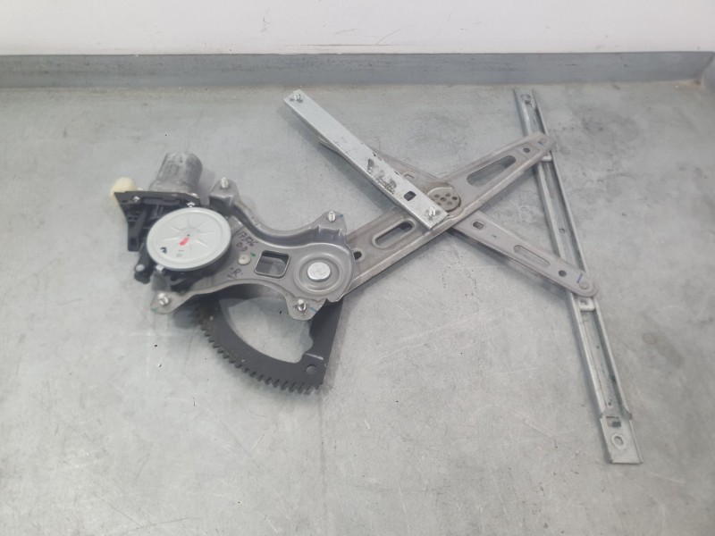 Recambio de elevalunas delantero derecho para hyundai i20 i (pb, pbt) 1.2 referencia OEM IAM 824041J010  