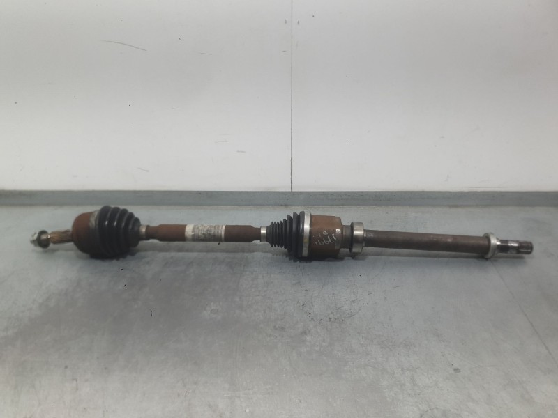 Recambio de transmision delantera derecha para renault megane iv hatchback (b9a/m/n_) 1.2 tce 130 (b9mr) referencia OEM IAM 3910
