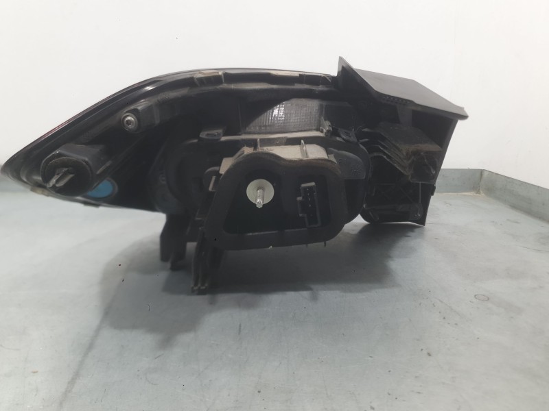 Recambio de piloto trasero derecho exterior para opel corsa f (p2jo) 1.2 (68) referencia OEM IAM 9829317280 90194153 VALEO