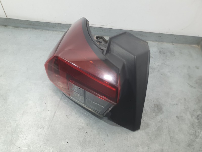 Recambio de piloto trasero izquierdo exterior para opel corsa f (p2jo) 1.2 (68) referencia OEM IAM 9829317380 90194151 VALEO