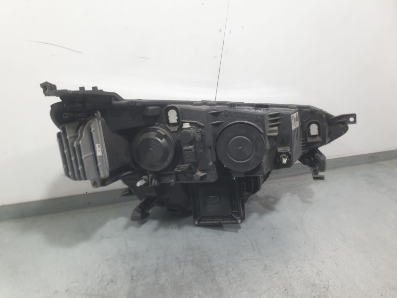 Recambio de faro izquierdo para renault megane iv hatchback (b9a/m/n_) 1.2 tce 130 (b9mr) referencia OEM IAM 260602792R 90060924