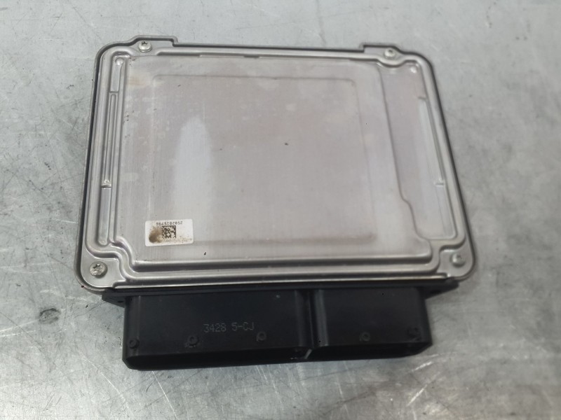 Recambio de centralita motor uce para volkswagen polo vi (aw1, bz1, ae1, bz3) 1.0 tsi referencia OEM IAM 04C906025B  