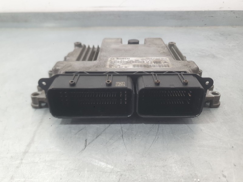 Recambio de centralita motor uce para peugeot 308 ii (lb_, lp_, lw_, lh_, l3_) 1.6 bluehdi 120 referencia OEM IAM 1612231880  