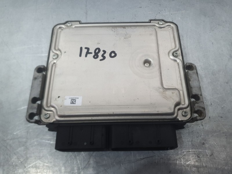 Recambio de centralita motor uce para peugeot 308 ii (lb_, lp_, lw_, lh_, l3_) 1.6 bluehdi 120 referencia OEM IAM 1612231880  