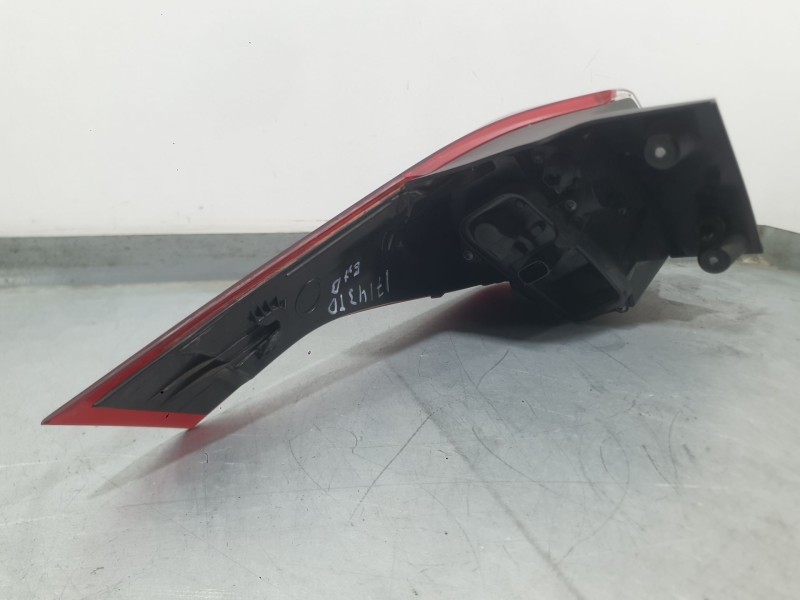 Recambio de piloto trasero derecho exterior para opel crossland x / crossland (p17, p2qo) 1.6 turbo d (75) referencia OEM IAM 39