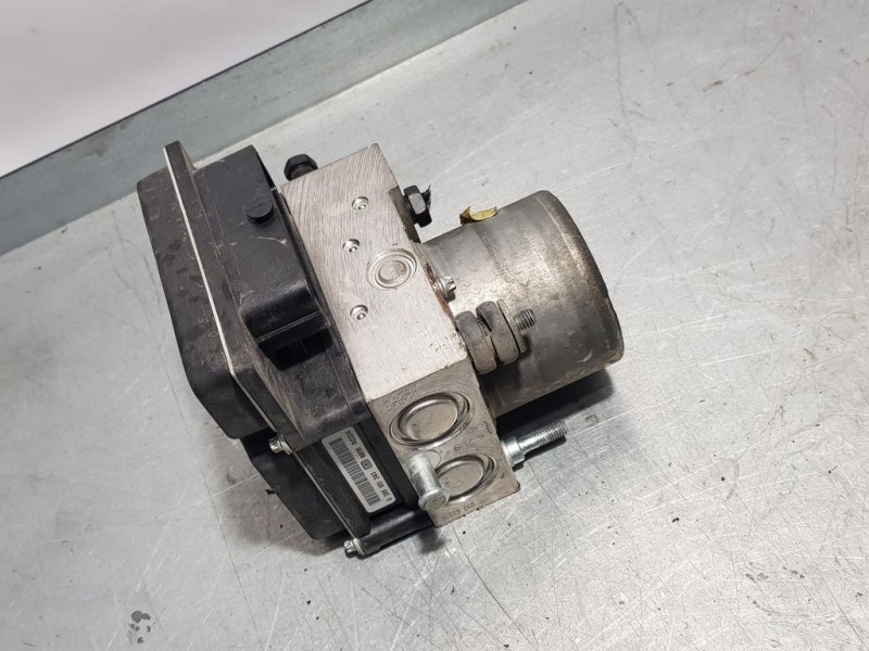 Recambio de abs para kia venga basic referencia OEM IAM 589201P200 0265238058 BOSCH