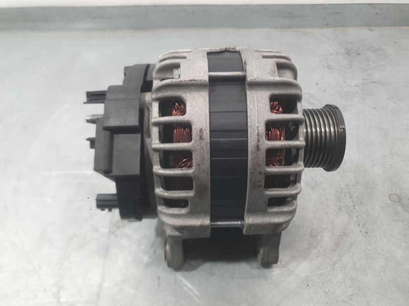 Recambio de alternador para renault espace v (jr_) 1.6 dci 130 referencia OEM IAM 231004BE0B  