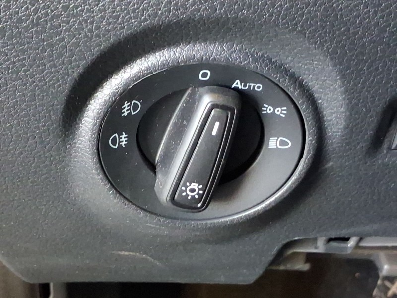 Recambio de mando luces para skoda fabia iii (nj3) 1.0 tsi referencia OEM IAM 5E0941333AREH  