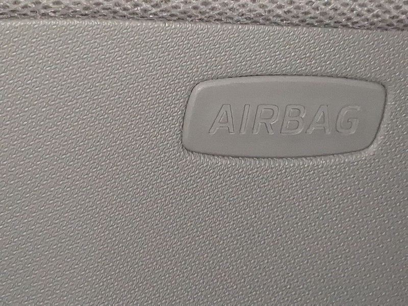 Recambio de airbag cortina delantero derecho para skoda fabia iii (nj3) 1.0 tsi referencia OEM IAM 5JA880742D  