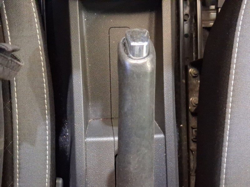 Recambio de palanca freno de mano para skoda fabia iii (nj3) 1.0 tsi referencia OEM IAM 6C0711303C  