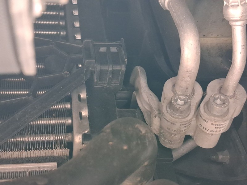 Recambio de condensador / radiador aire acondicionado para skoda fabia iii (nj3) 1.0 tsi referencia OEM IAM 6C0816411B  