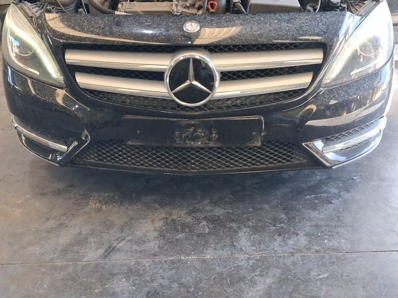Recambio de paragolpes delantero para mercedes-benz clase b sports tourer (w246, w242) b 180 cdi (246.200) referencia OEM IAM A2