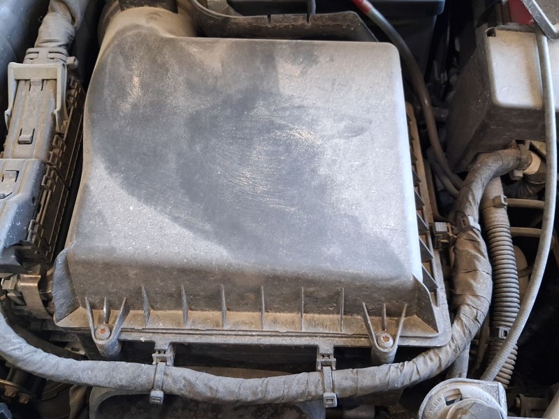 Recambio de carcasa filtro aire para mercedes-benz clase b sports tourer (w246, w242) b 180 cdi (246.200) referencia OEM IAM A64