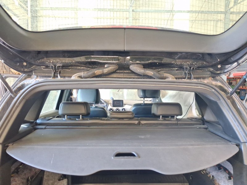 Recambio de bandeja trasera para mercedes-benz clase b sports tourer (w246, w242) b 180 cdi (246.200) referencia OEM IAM A246810