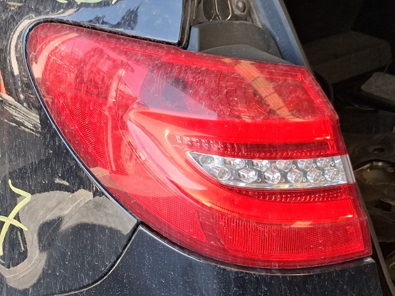 Recambio de piloto trasero izquierdo exterior para mercedes-benz clase b sports tourer (w246, w242) b 180 cdi (246.200) referenc
