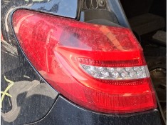PILOTO TRASERO IZQUIERDO EXTERIOR A2468200564 