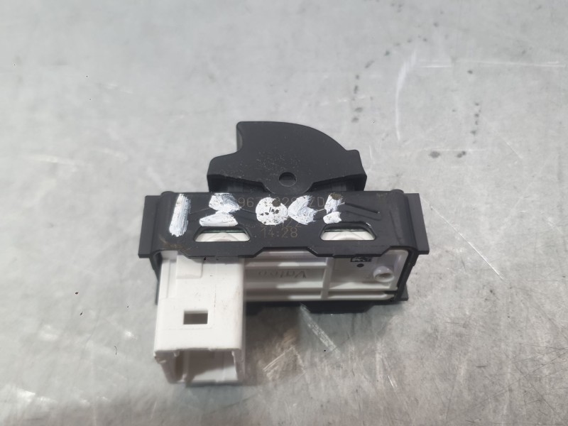 Recambio de mando elevalunas delantero derecho para citroën jumpy iii furgoneta (v_) 1.5 bluehdi 100 referencia OEM IAM 96762292