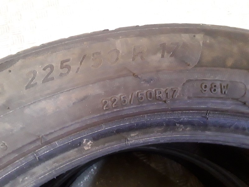 Recambio de neumatico pareja para neumaticos reutilizados - referencia OEM IAM 225501798W MICHELIN 225/50/17/98W
