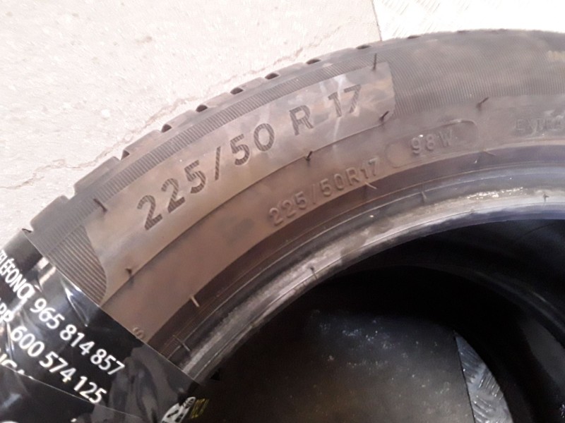 Recambio de neumatico pareja para neumaticos reutilizados - referencia OEM IAM 225501798W MICHELIN 225/50/17/98W
