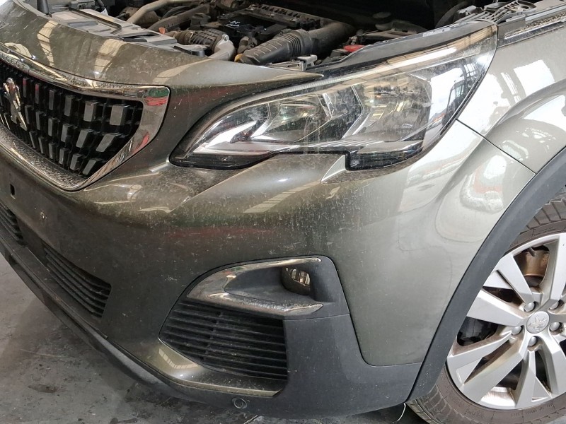 Recambio de paragolpes delantero para peugeot 3008 ii suv (mc_, mr_, mj_, m4_) 1.6 bluehdi 100 referencia OEM IAM 1617976680  